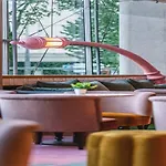 Moxy La 4* Paris