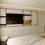 Hotel Moxy La Paris