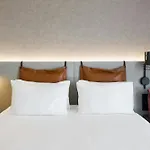 Moxy La Hotel 4*