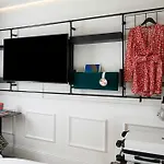 Moxy La