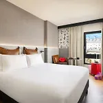Moxy La Paryż