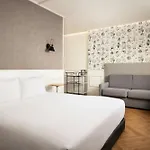 Moxy La Hotel 4*