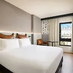 Hotel Moxy La 4*