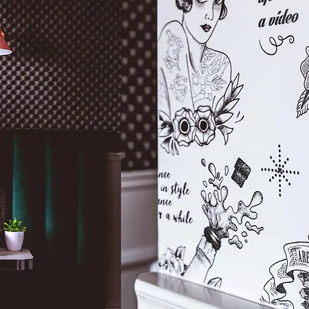 Moxy La فندق باريس