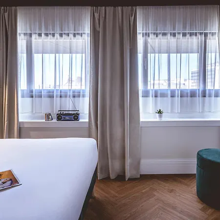 Hotel Moxy La Paryż