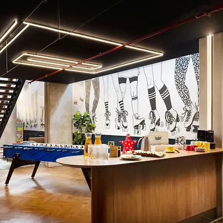 Moxy La 4* Parigi