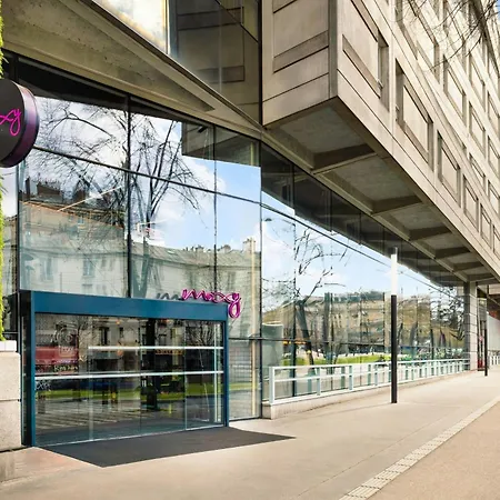 Hotel Moxy La 4*