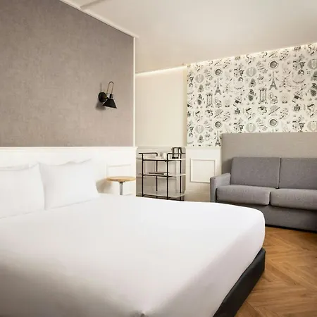 Moxy La Hotel 4*
