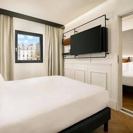 Hotel Moxy La Parigi