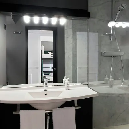 Hotel Moxy La 4*
