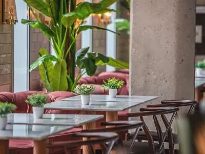 Moxy La Ξενοδοχείο