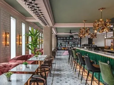 Moxy La 4* Παρίσι