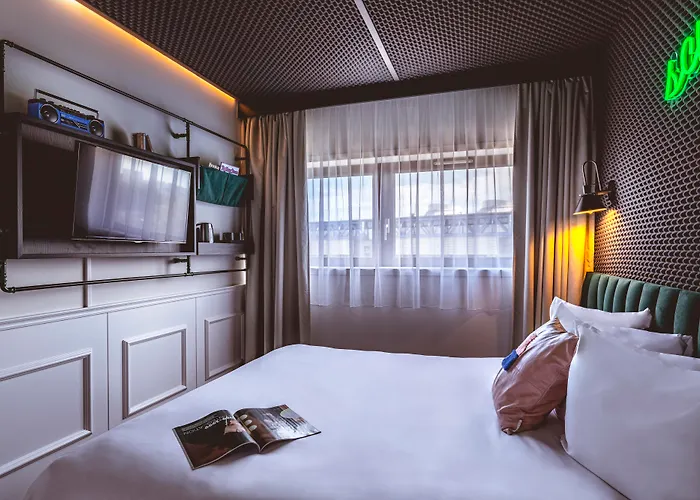 Moxy La 4* Paříž
