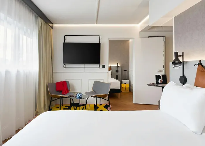 Ξενοδοχείο Moxy La 4*