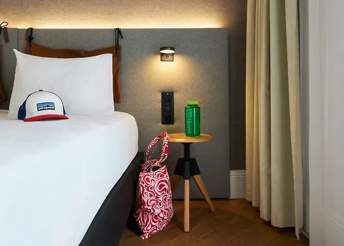 Hotel Moxy La 4*