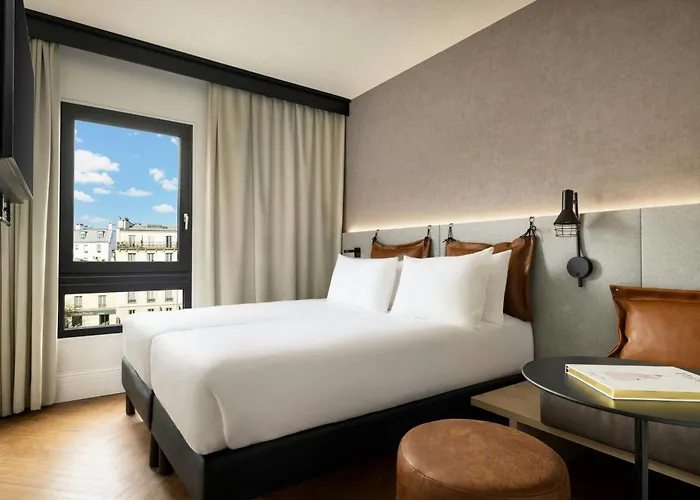 Moxy La Hotel