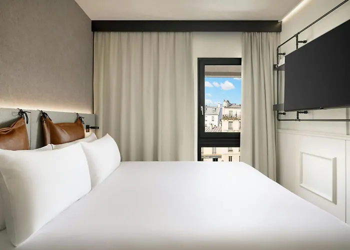 Moxy La Hotel Paryż