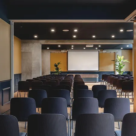 Moxy La Ξενοδοχείο 4*