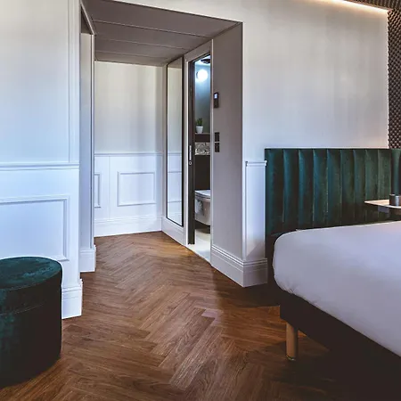 The Remix Hotel 4*