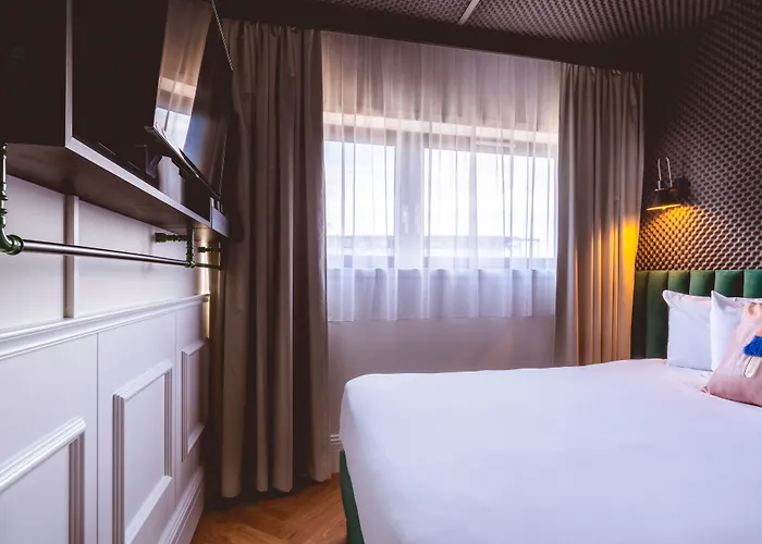 Szálloda Moxy La 4*